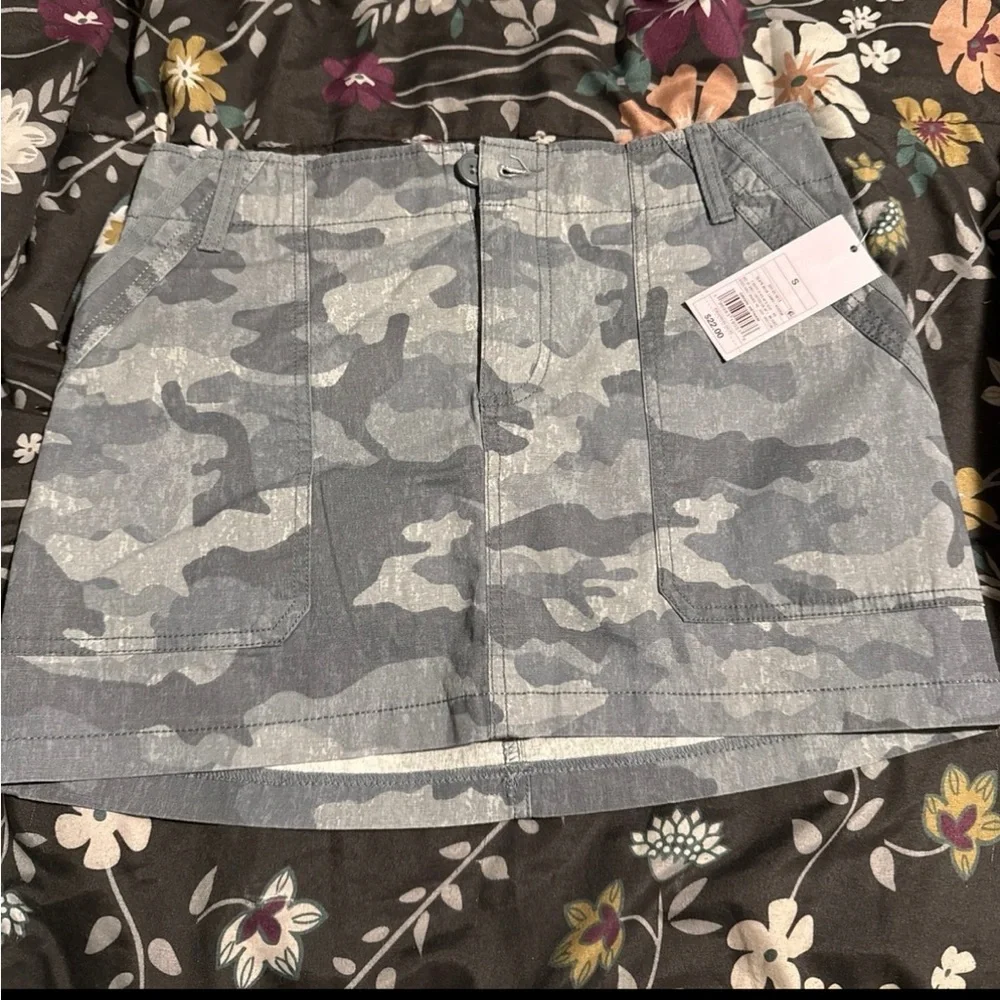 Wild Fable Camo Mini Skirt Size S - Picture 1 of 2